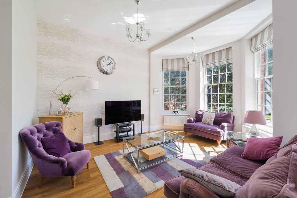 Property photo 3 of 12 Parklands Court, Flat (6).Jpg