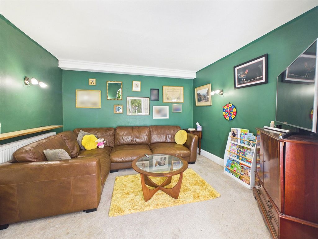 Property photo 2 of 18 Picture No. 07