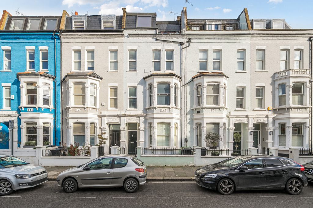 Property photo 2 of 18 Picture 2