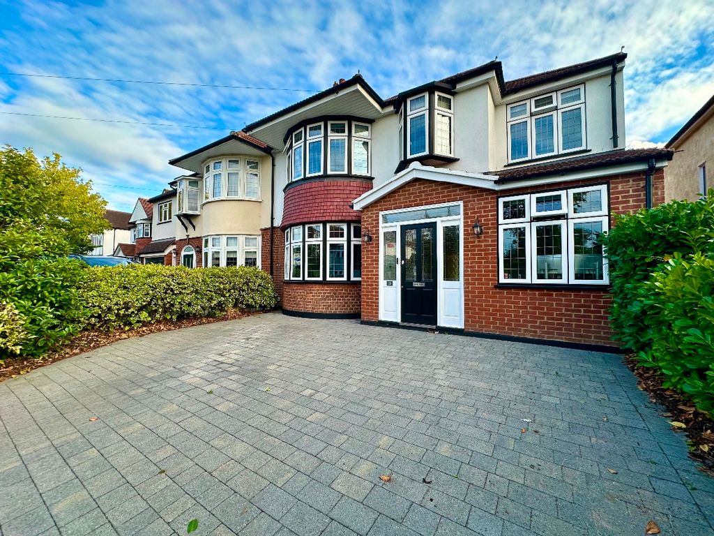 Property photo 1 of 30