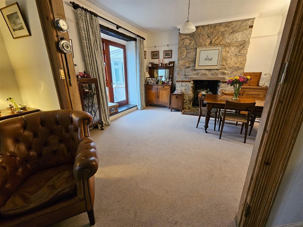 Property photo 3 of 45 Sitting Dining.Jpg