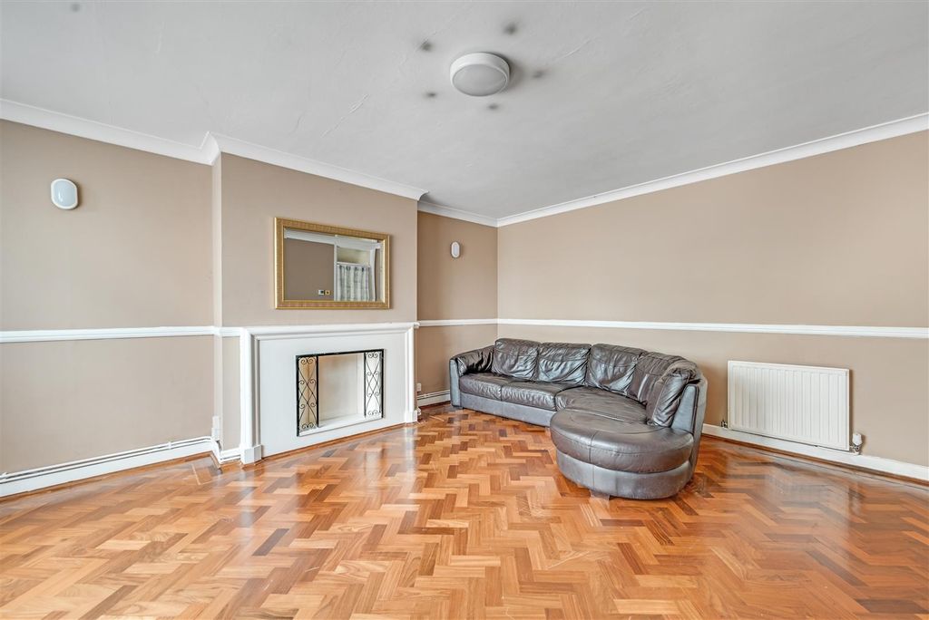 Property photo 2 of 15 12