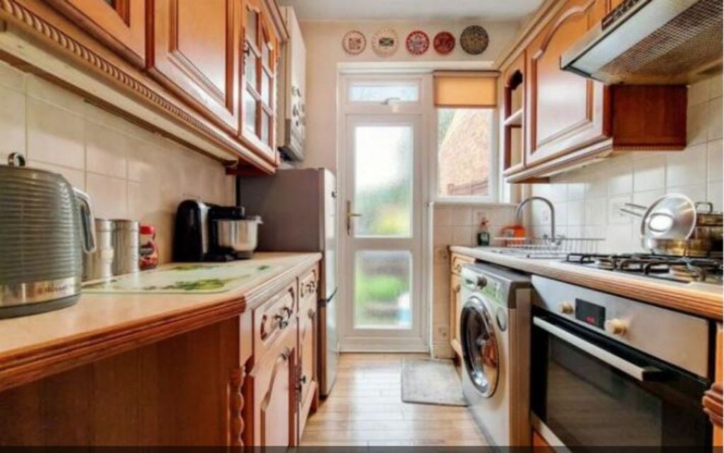 Property photo 2 of 8