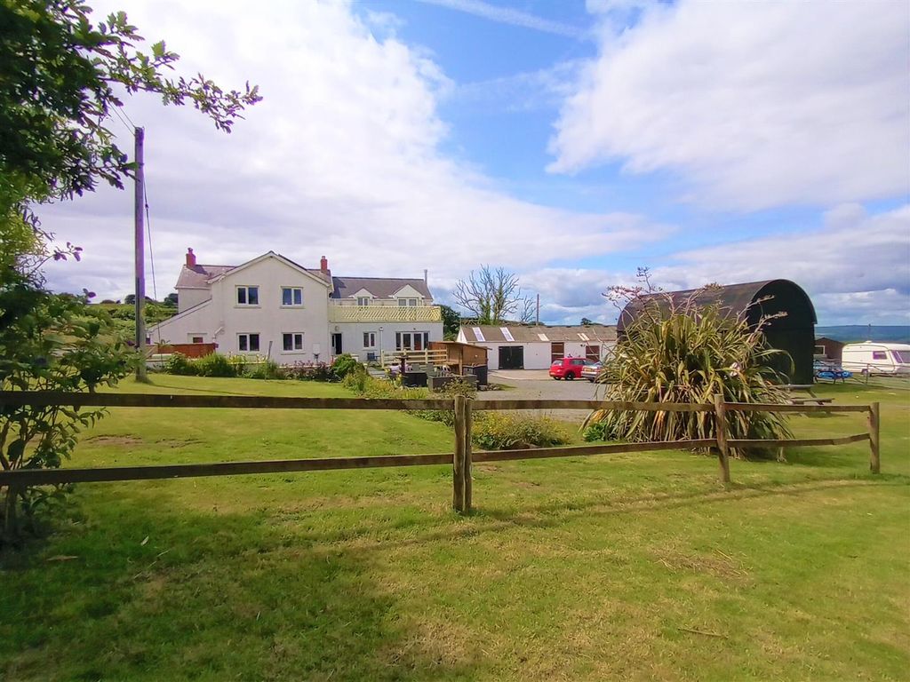 Property photo 1 of 69 House[1].Jpg