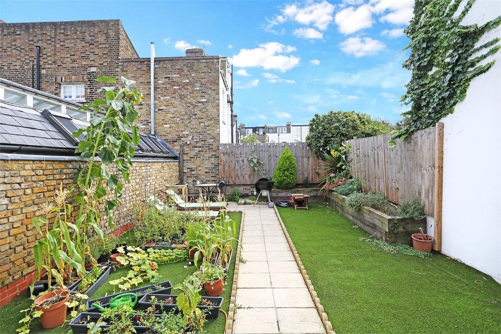 Property photo 2 of 7