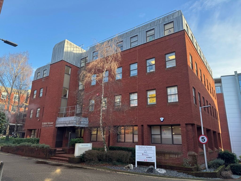 Property photo 1 of 14 Photo 5