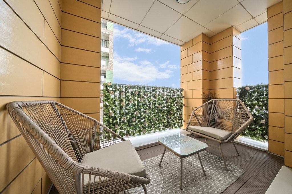 Property photo 3 of 17 Balcony