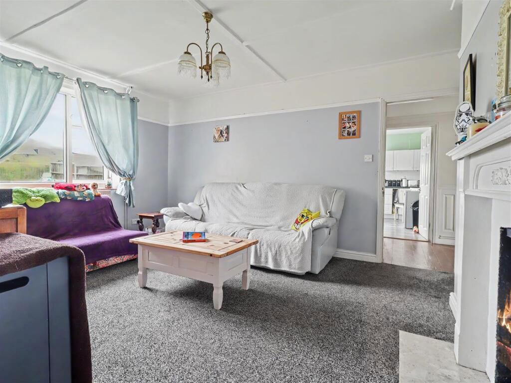 Property photo 3 of 29