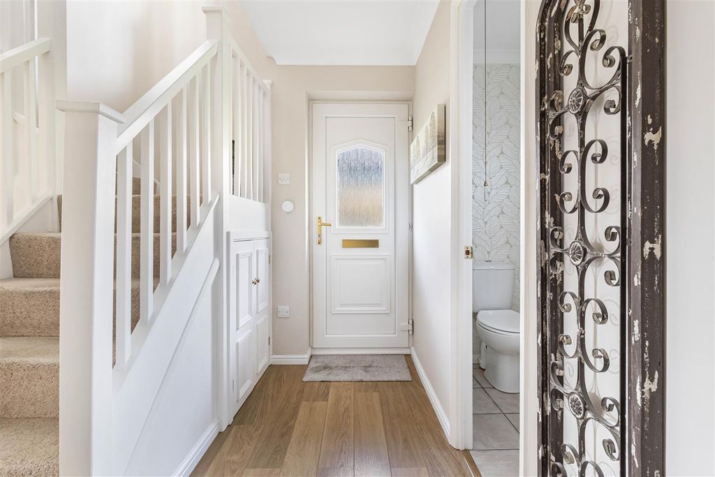 Property photo 3 of 22 8_77030.Jpg