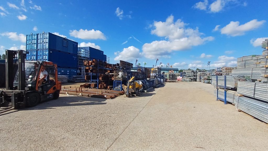 Property photo 3 of 10 Photo 4