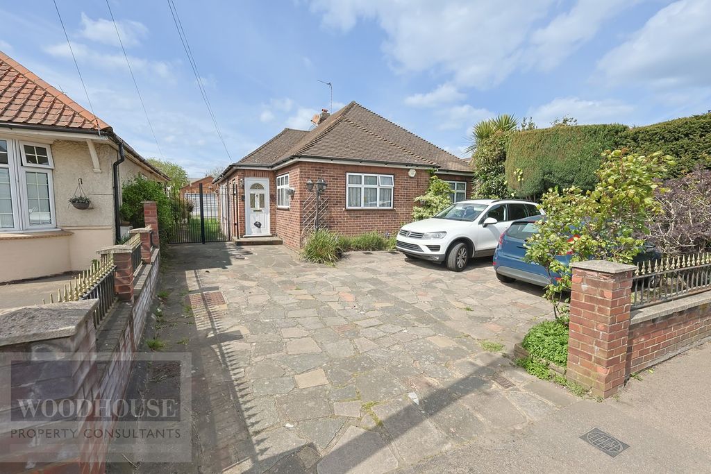 Property photo 1 of 24