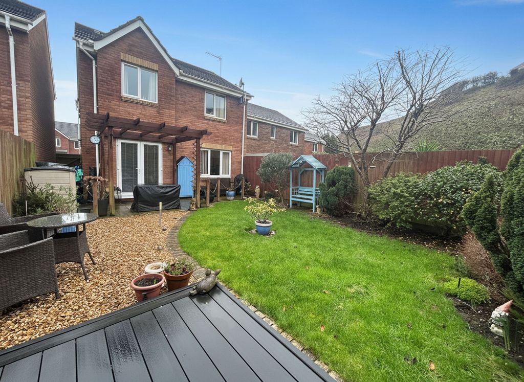 Property photo 3 of 26