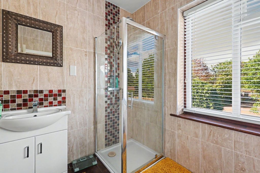 Additional image 22 of 5 bed detached house for saleClay Hill, Enfield EN2