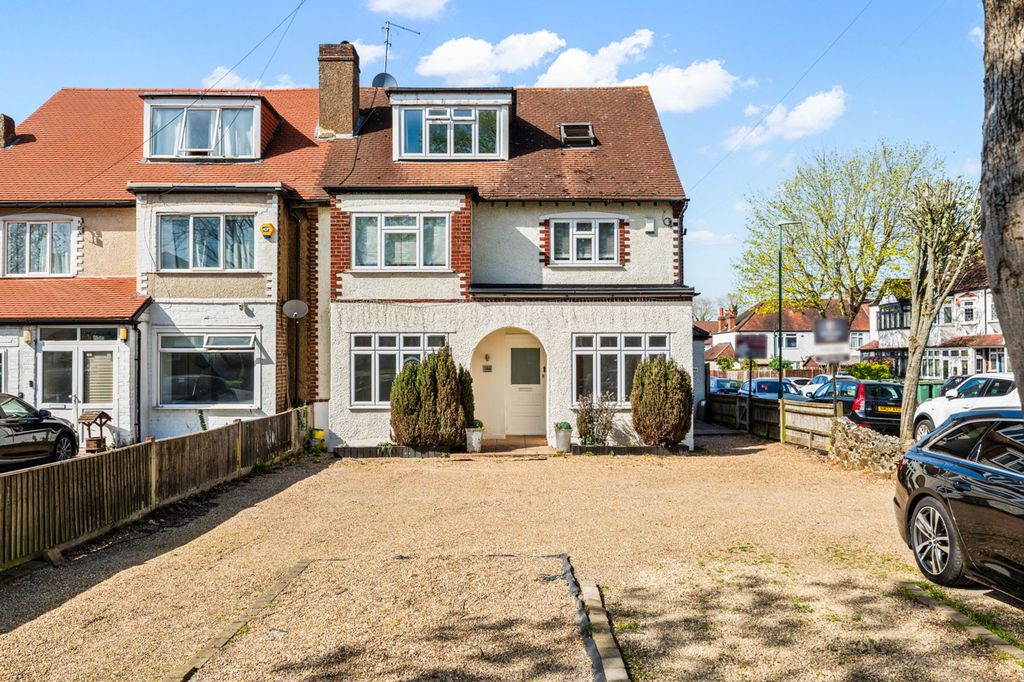 Property photo 3 of 17 Front