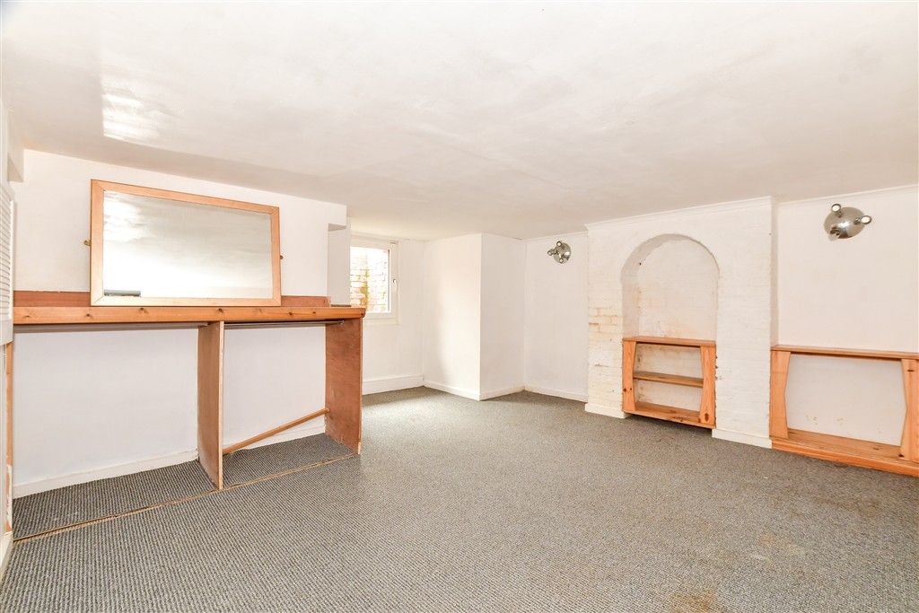 Property photo 3 of 8 Basement Room