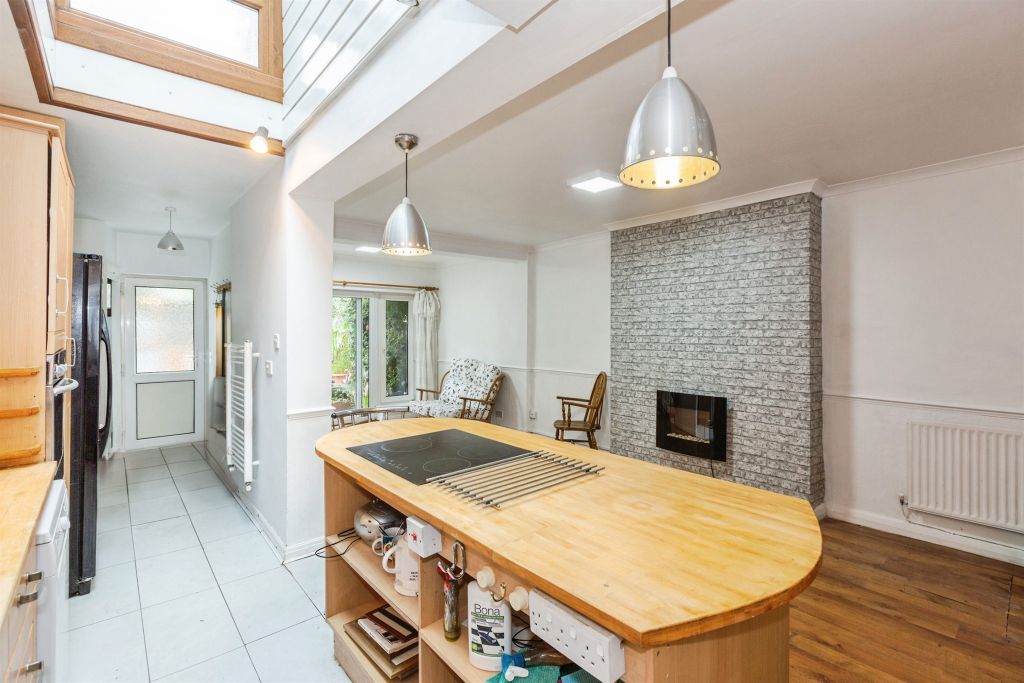 Property photo 2 of 18