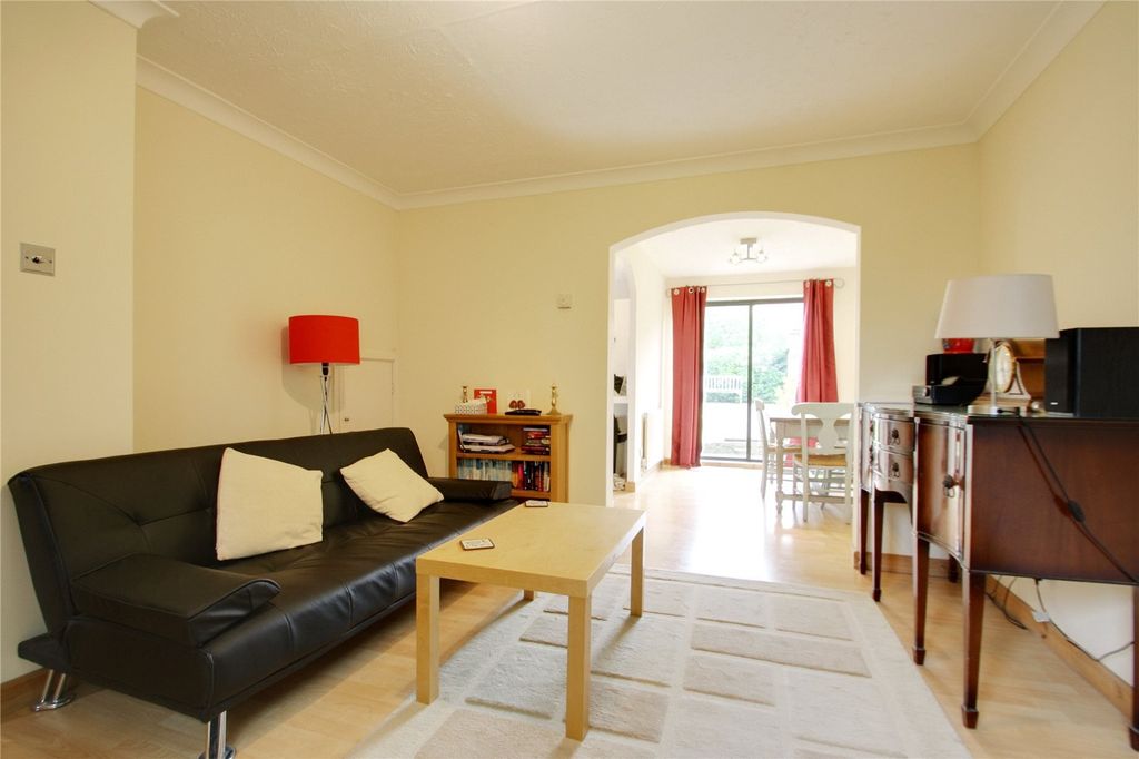 Property photo 2 of 14 Picture No. 12