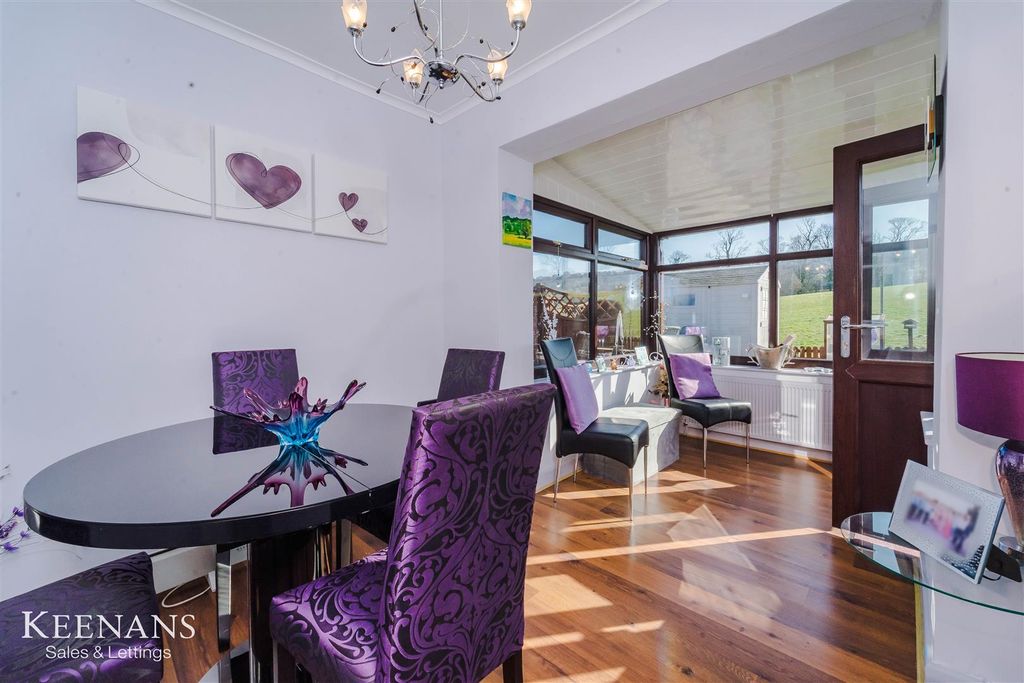 Property photo 3 of 39 7.Jpg