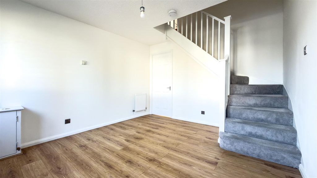 Property photo 2 of 7 Img_9946.Jpg