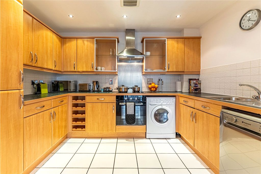 Property photo 3 of 12 Picture No. 29