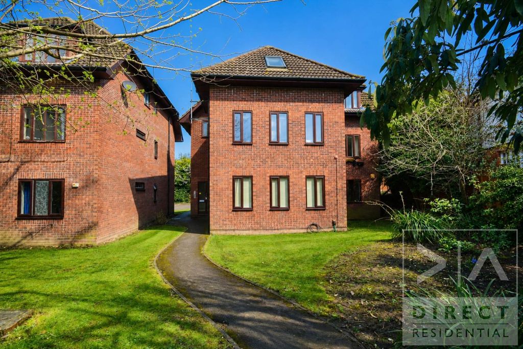Property photo 1 of 5