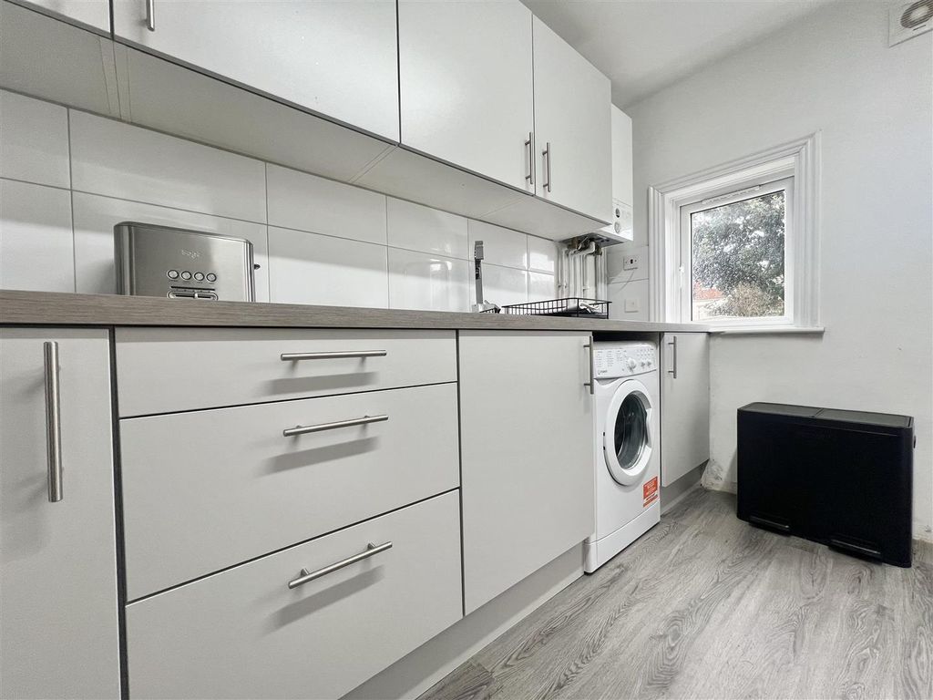 Property photo 3 of 10 Unnamed-4.Jpg