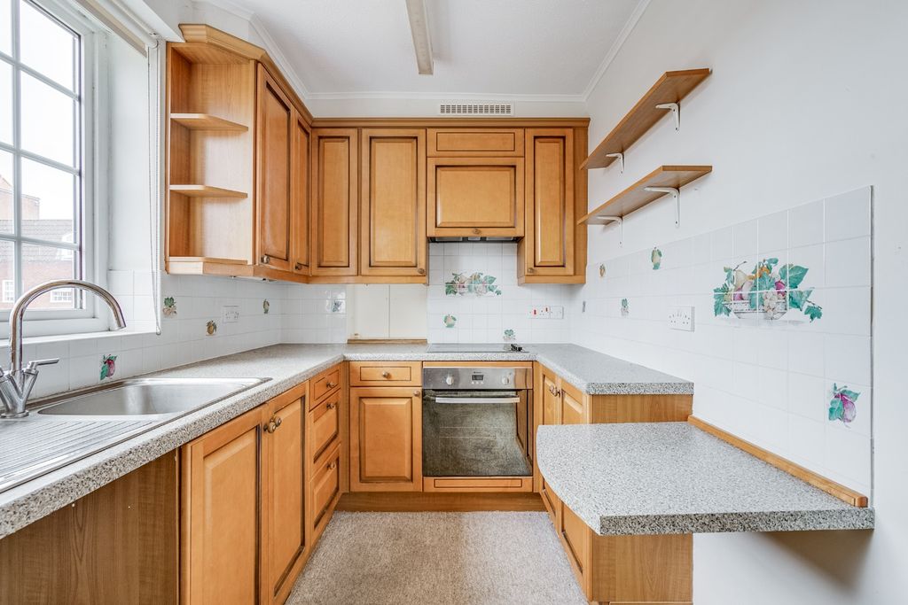 Property photo 3 of 24 4413275