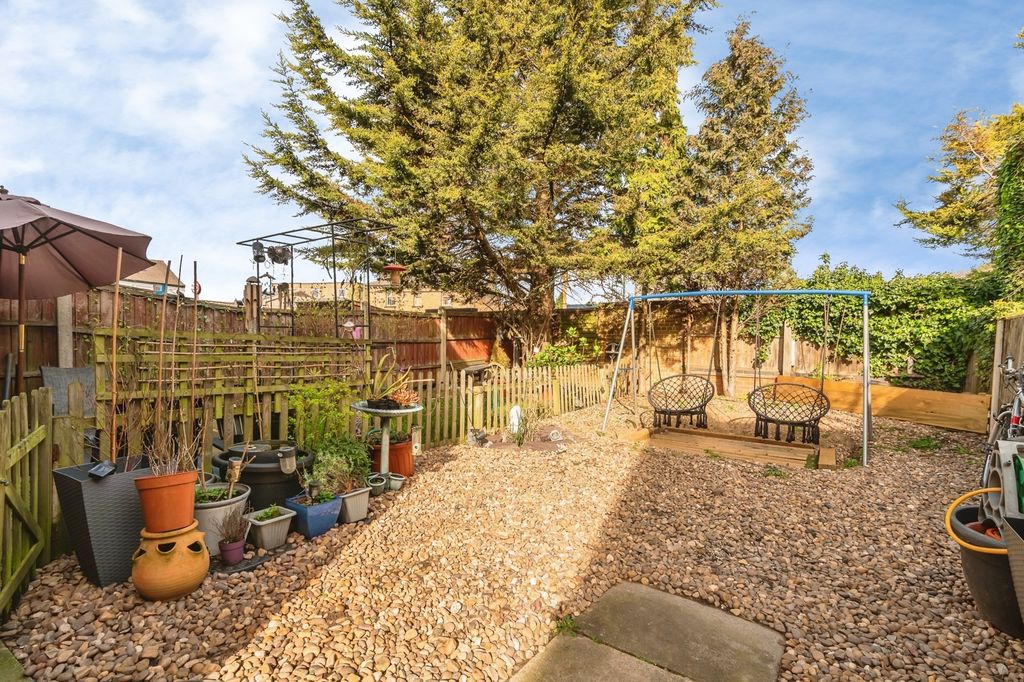 Property photo 2 of 17 Pbox-Img.Jpg