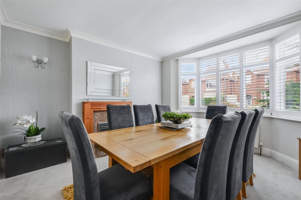 Property photo 3 of 30 Dining Room