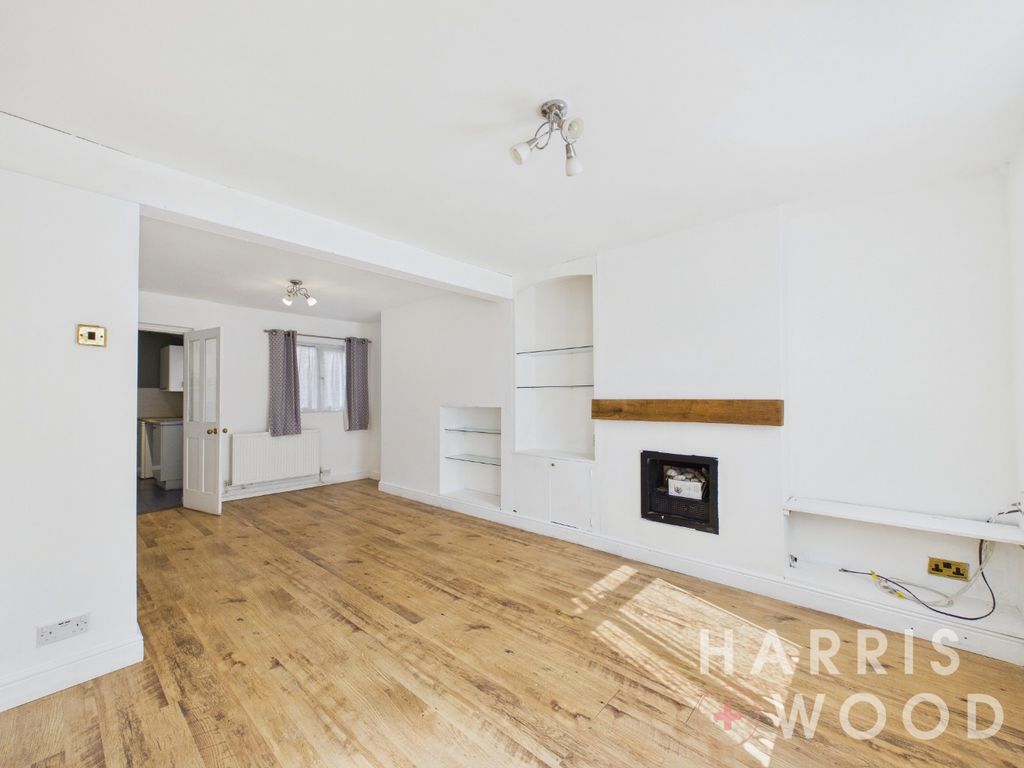 Property photo 2 of 18 4972982
