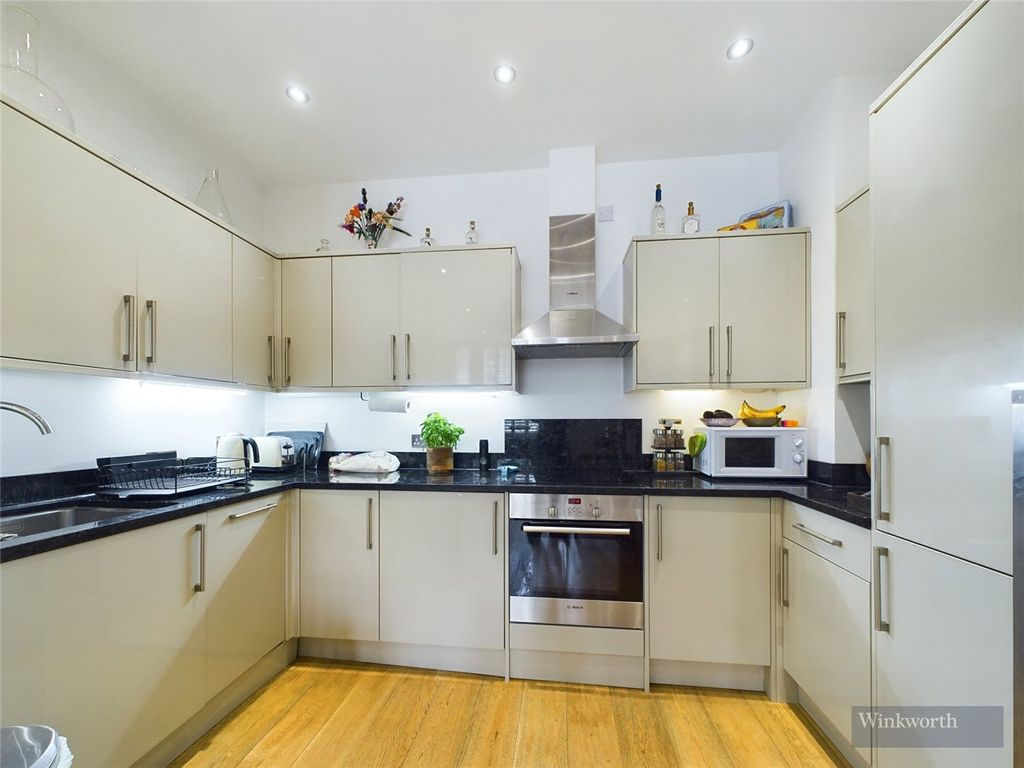 Property photo 3 of 14 Picture No. 17