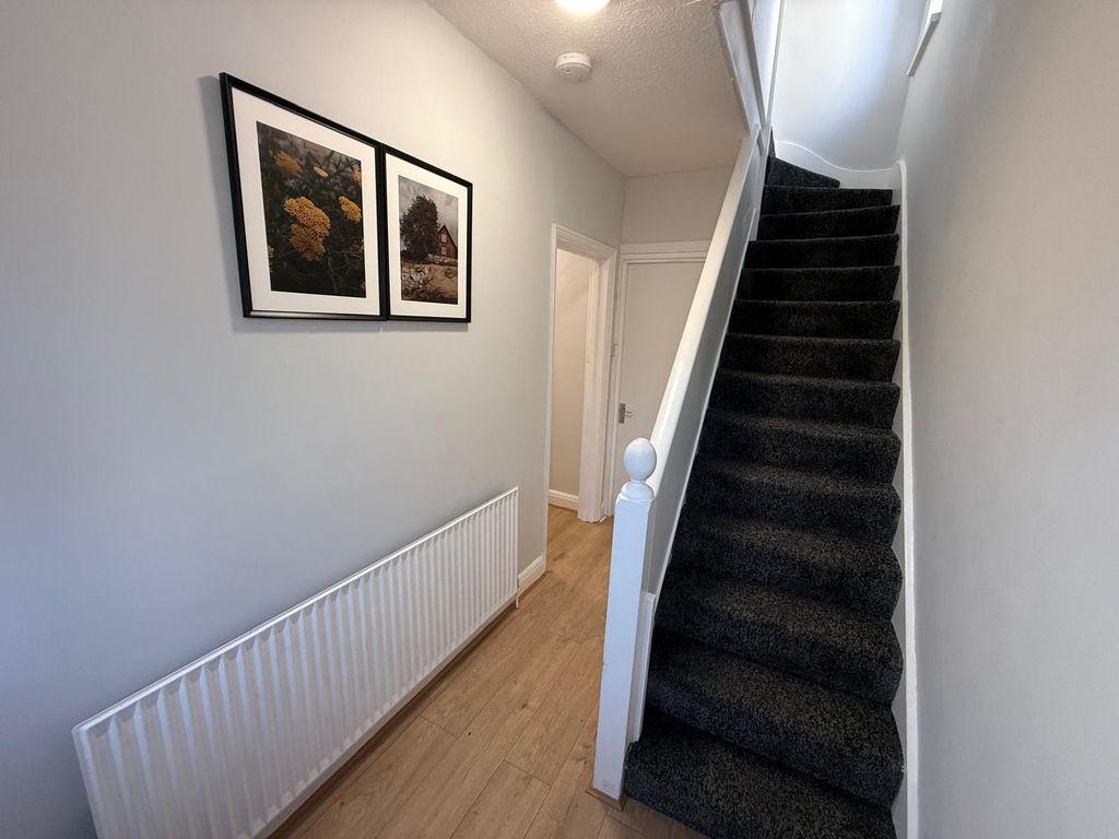 Property photo 3 of 27 Gallery