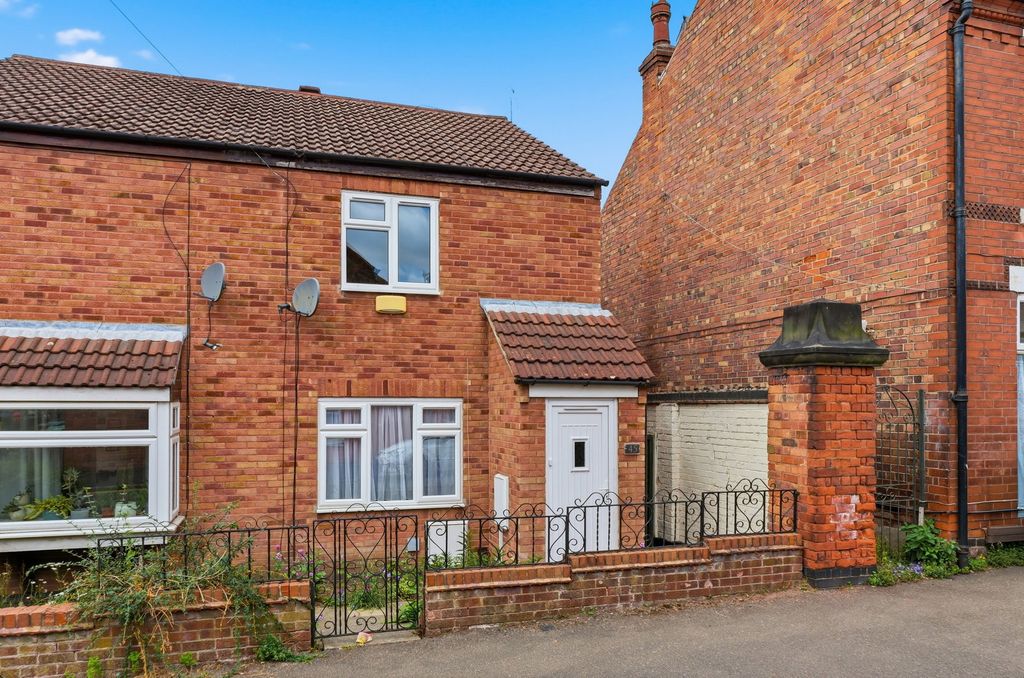 Property photo 2 of 16
