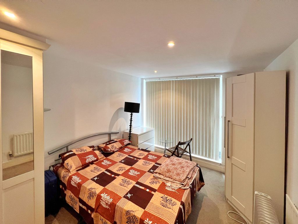 Property photo 3 of 12
