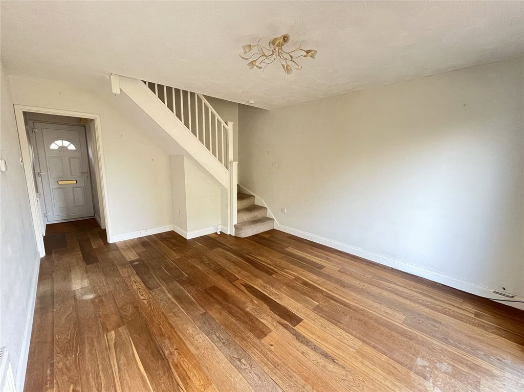 Property photo 2 of 16 Picture No. 11