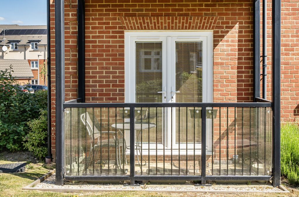 Property photo 2 of 15 1456113-14-6A03A6...