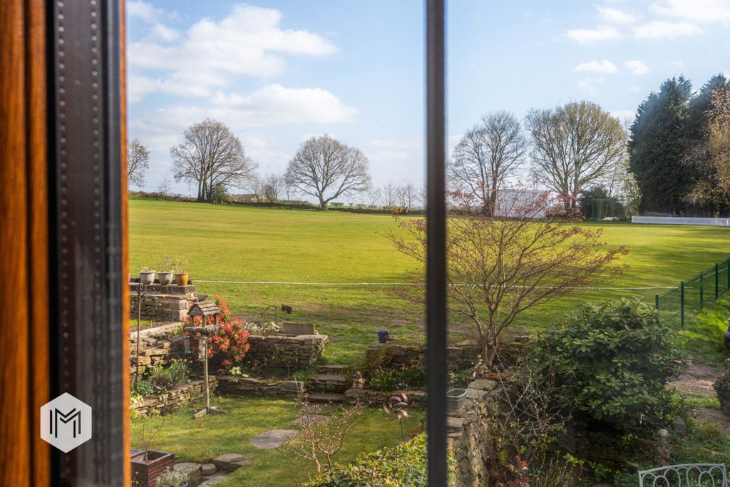 Property photo 2 of 24 Picture No. 05