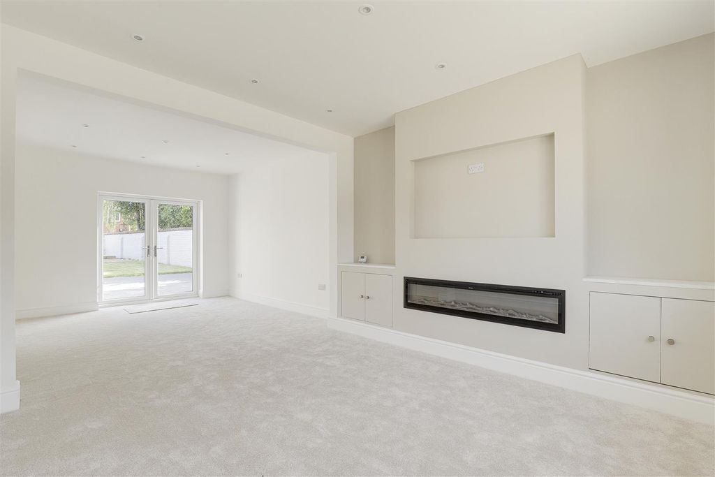 Property photo 2 of 18 22.Jpg
