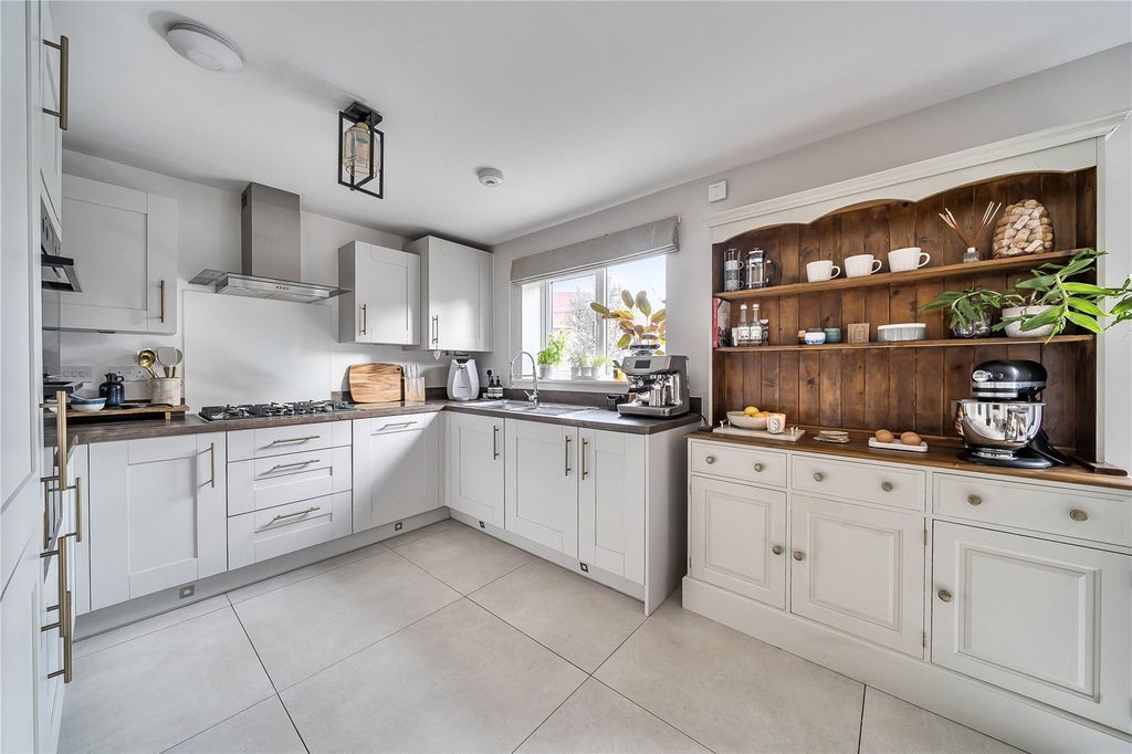 Property photo 2 of 17 Picture No. 39