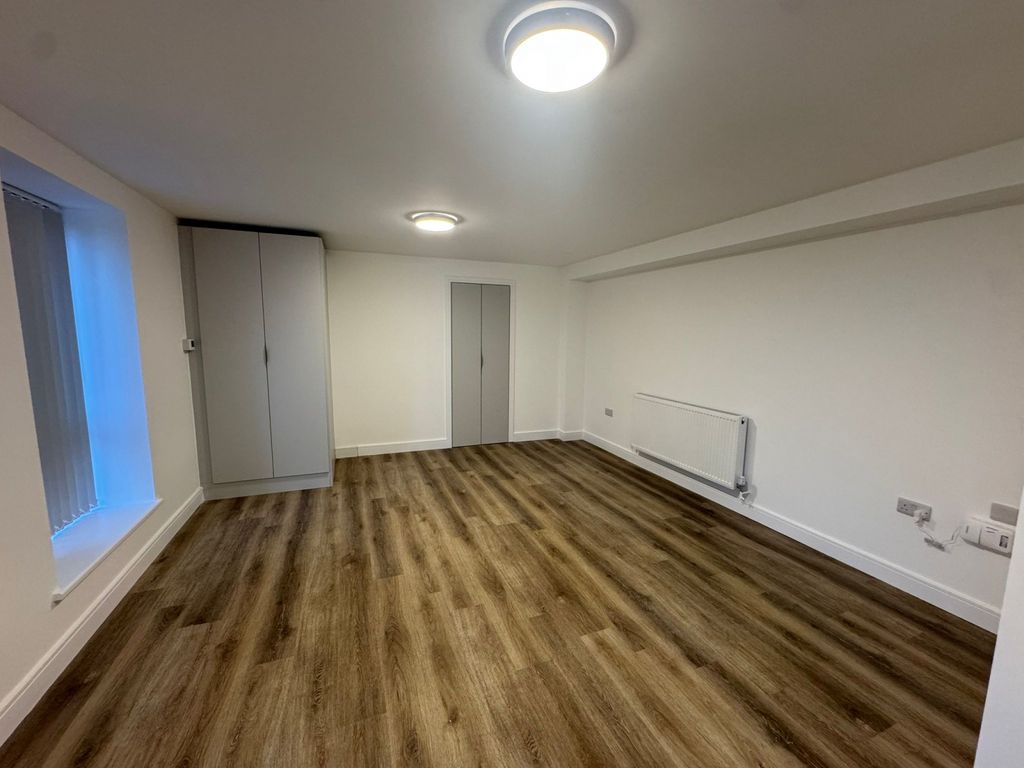 Property photo 2 of 4 Gallery