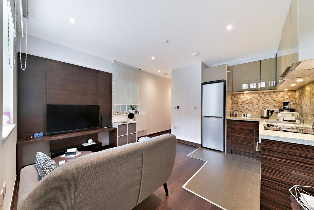 Property photo 3 of 10 Image