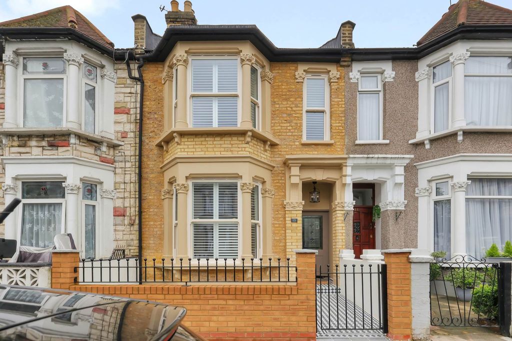 Property photo 1 of 30