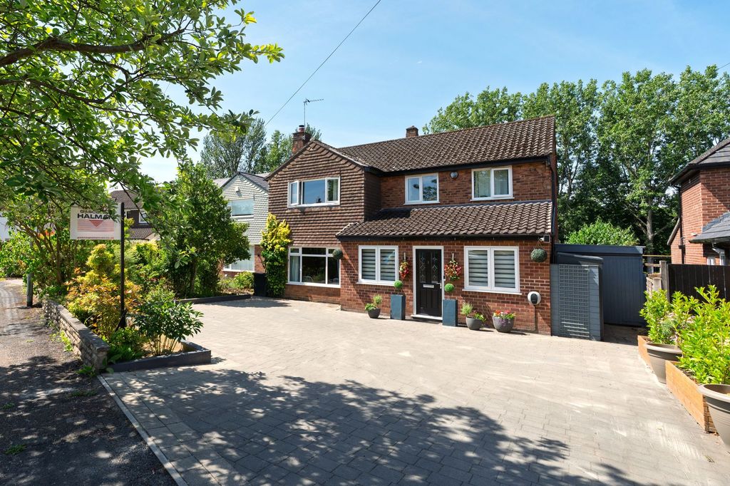 Property photo 1 of 34