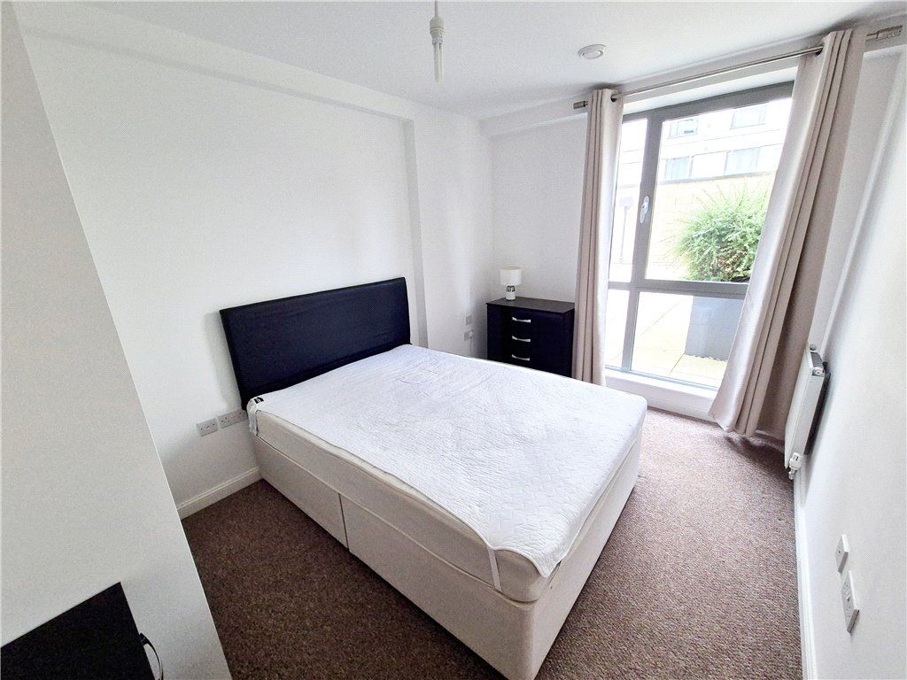Property photo 3 of 23 Picture No. 09