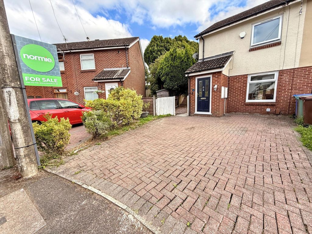 Property photo 1 of 12