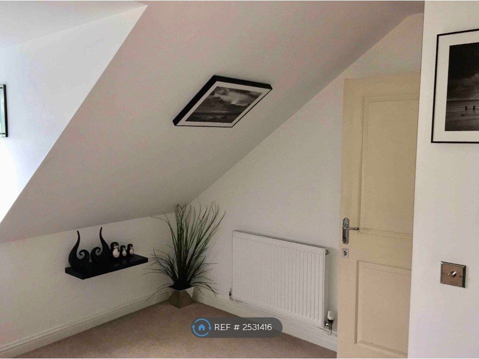 Property photo 2 of 27