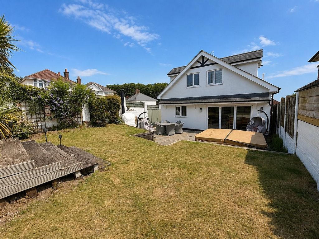 Property photo 2 of 44