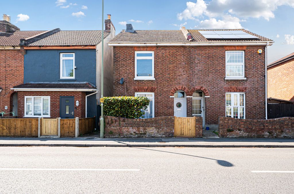 Property photo 1 of 12 1454609-44-6A01Aa...