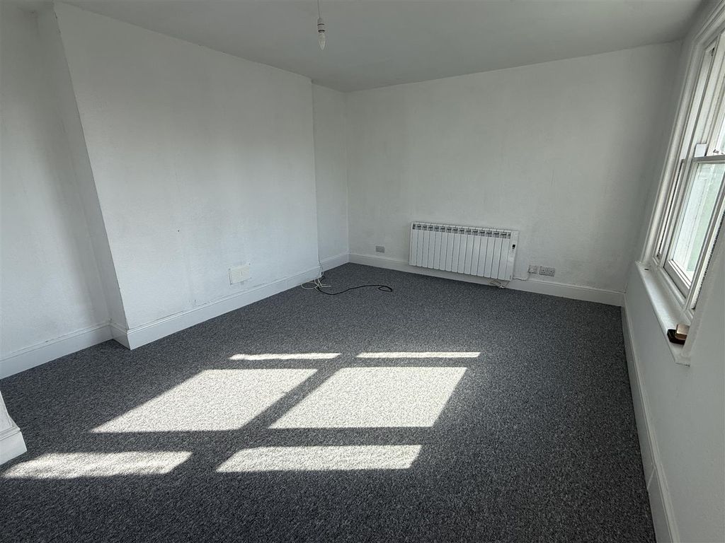 Property photo 2 of 7 Img_4518.Jpg