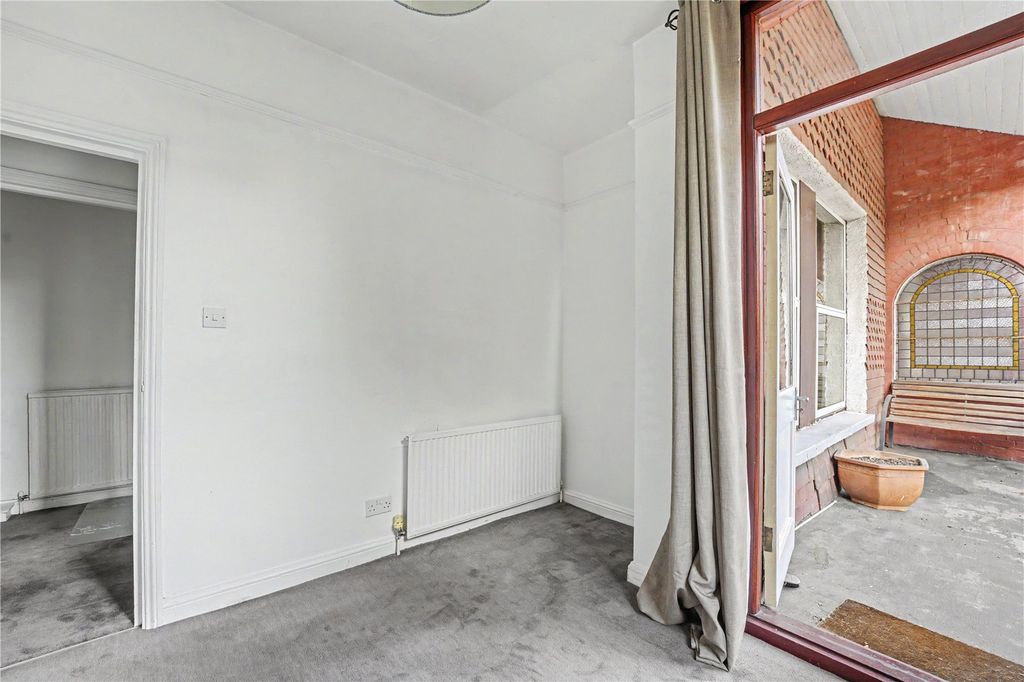 Property photo 2 of 16 Picture No. 07